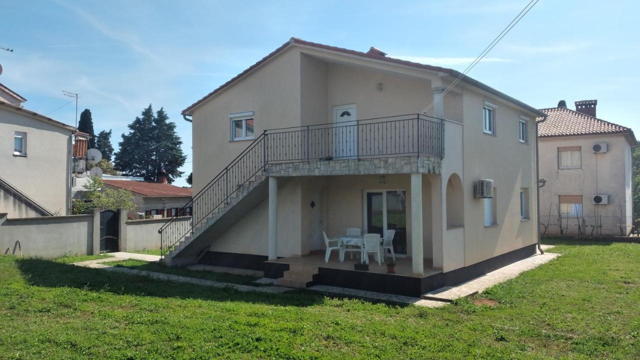 Apartman Ana Pula Exterior photo